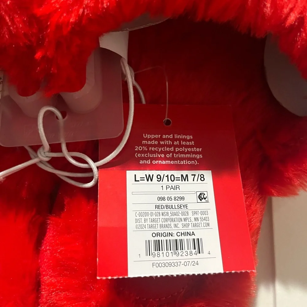 Target Wondershop Fluffy Slippers NWT Size Large Women’s 9/10 Men’s 7/8 - Picture 2 of 5